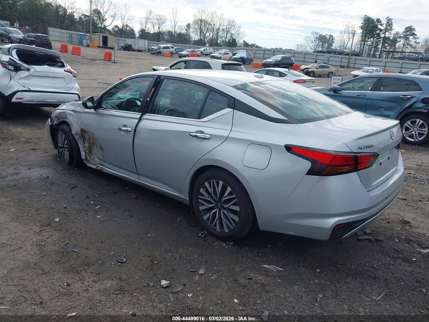 2024 Nissan Altima Sv Fwd