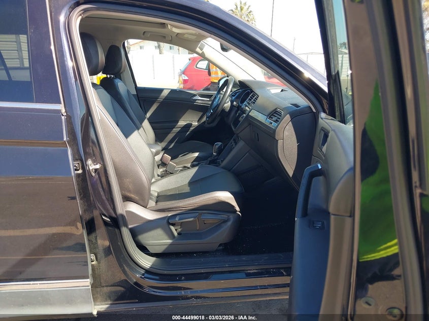 2018 Volkswagen Tiguan 2.0T Se/2.0T Sel