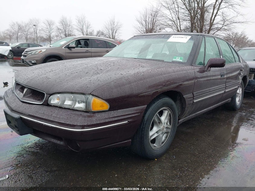 1999 Pontiac Bonneville Se