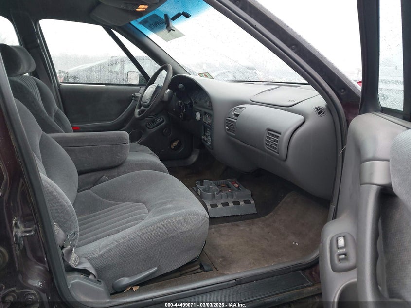 1999 Pontiac Bonneville Se