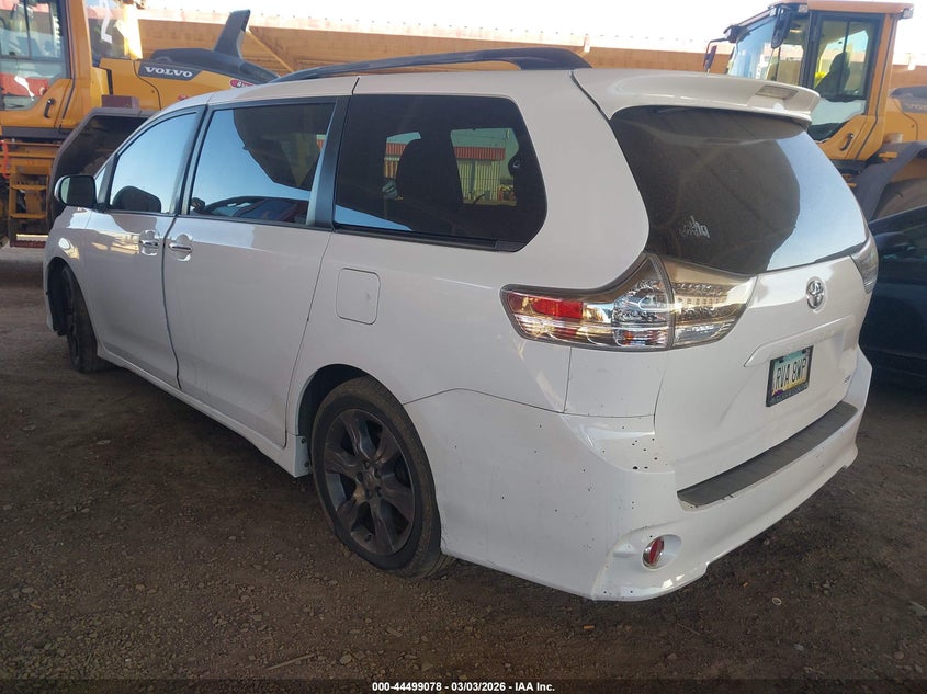 2015 Toyota Sienna Se Premium 8 Passenger