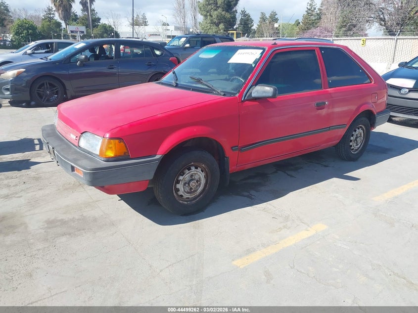 1989 Mazda 323