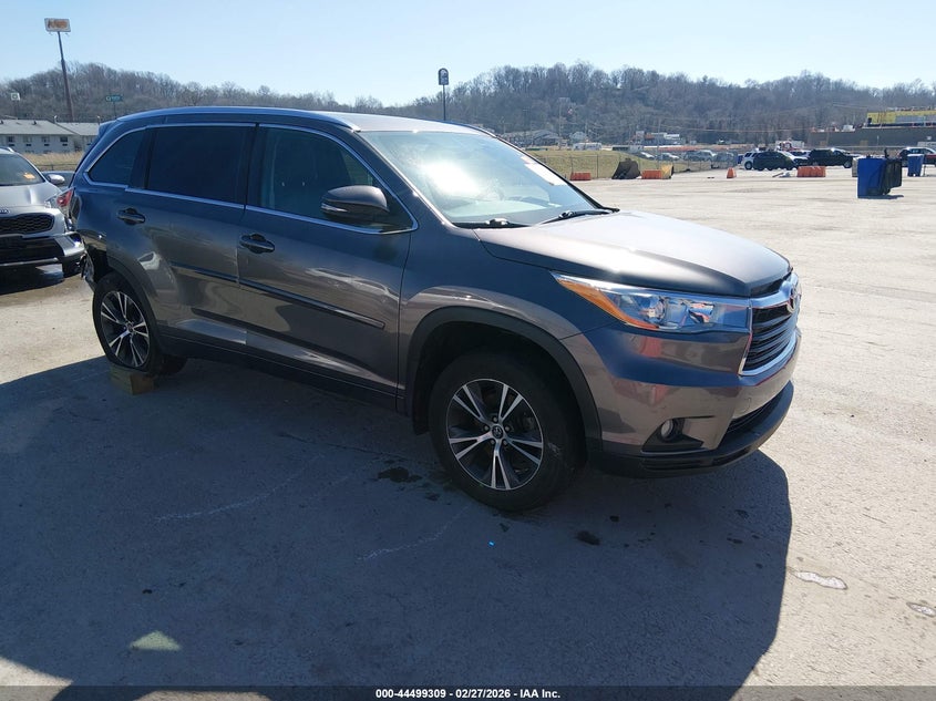 2016 Toyota Highlander Xle V6