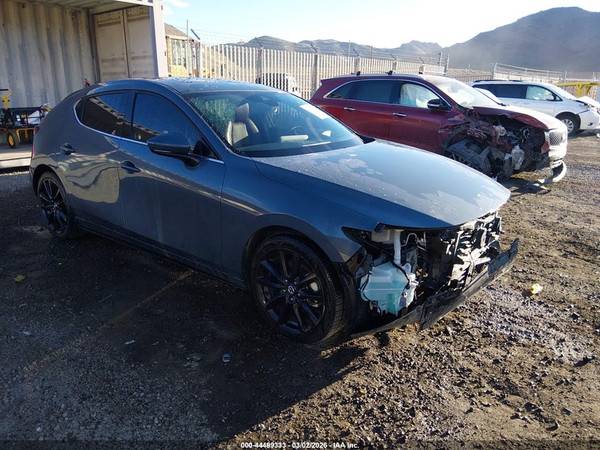 JM1BPBNM4K1135779 MAZDA MAZDA3 Photo 1