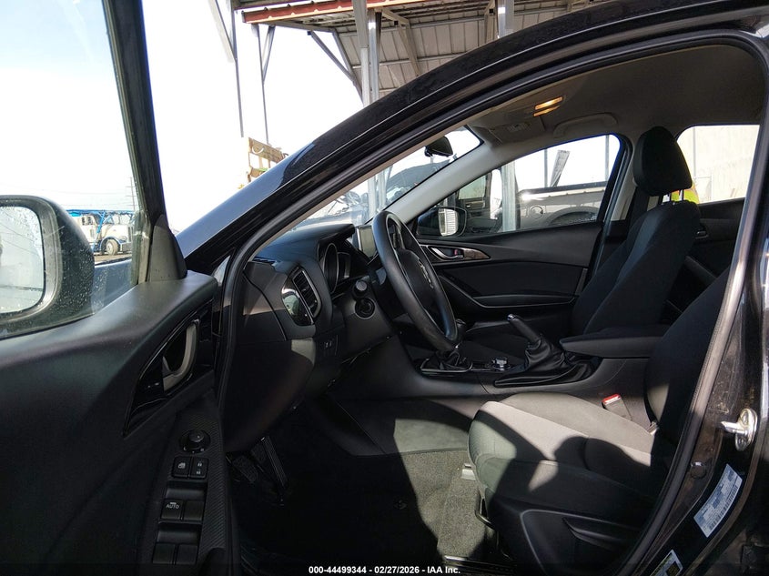 2015 Mazda Mazda3 I Sport