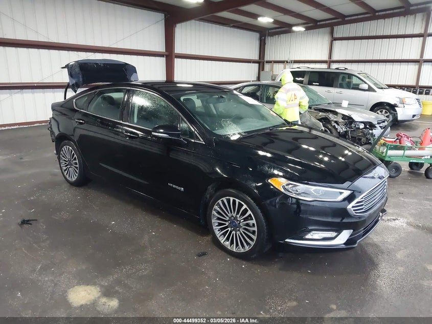 VIN 3FA6P0LU9HR395592 2017 FORD FUSION HYBRID SE
