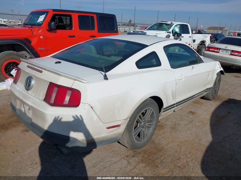 2012 Ford Mustang 3.7 V6 Premium White Lot 111044499385 Vin 1ZVBP8AM5C5208206