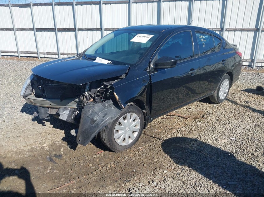 2016 Nissan Versa 1.6 S+