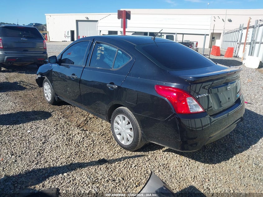 2016 Nissan Versa 1.6 S+