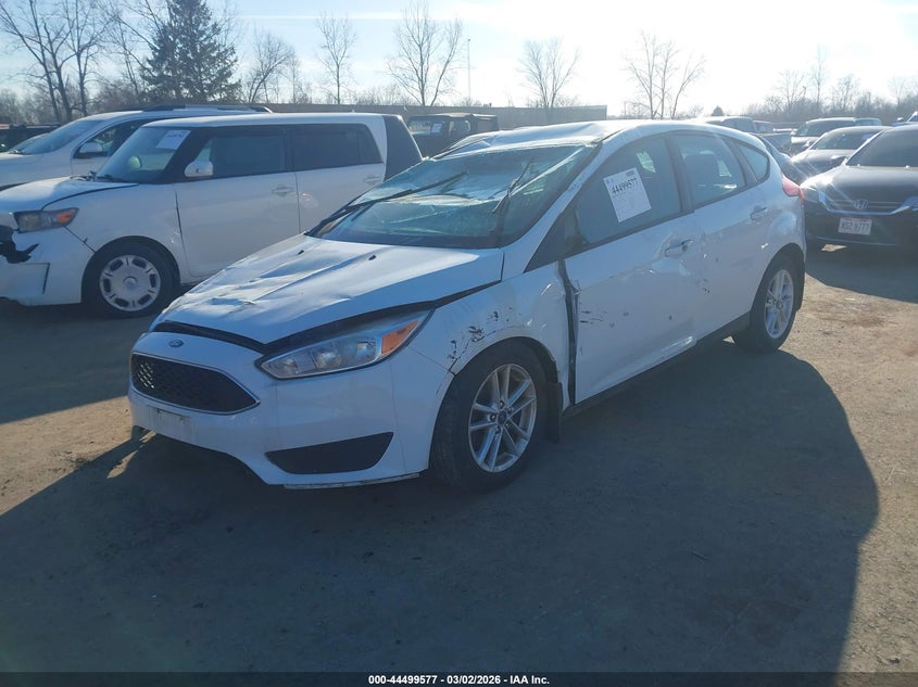 2016 Ford Focus Se 1FADP3K2XGL320406 photo 1