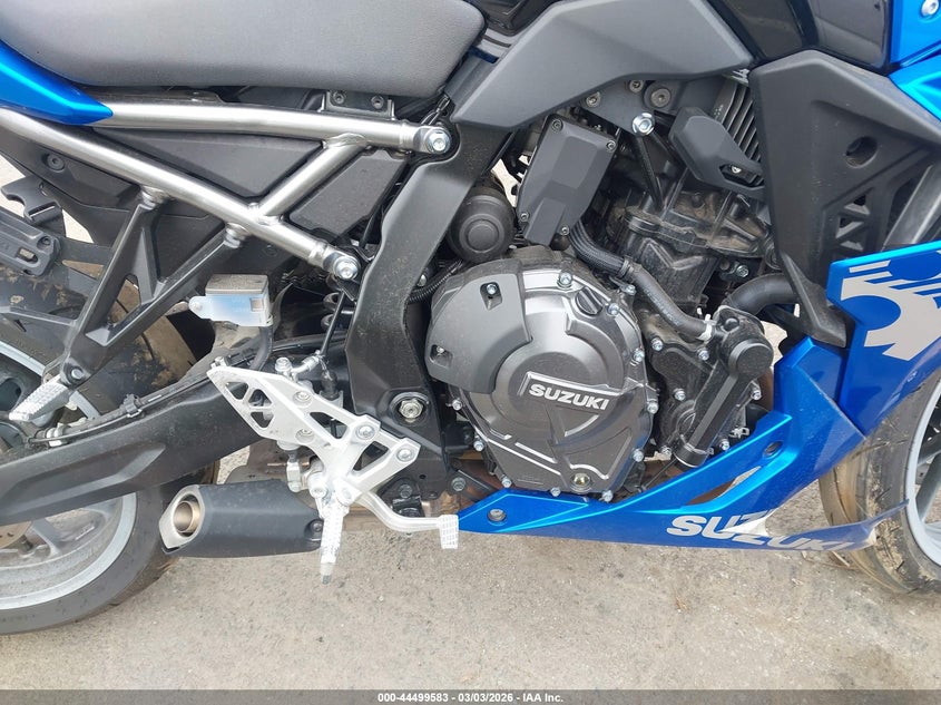 2025 Suzuki Gsx800 F VIN: JS1EM13B2S7101851 Lot: 44499583