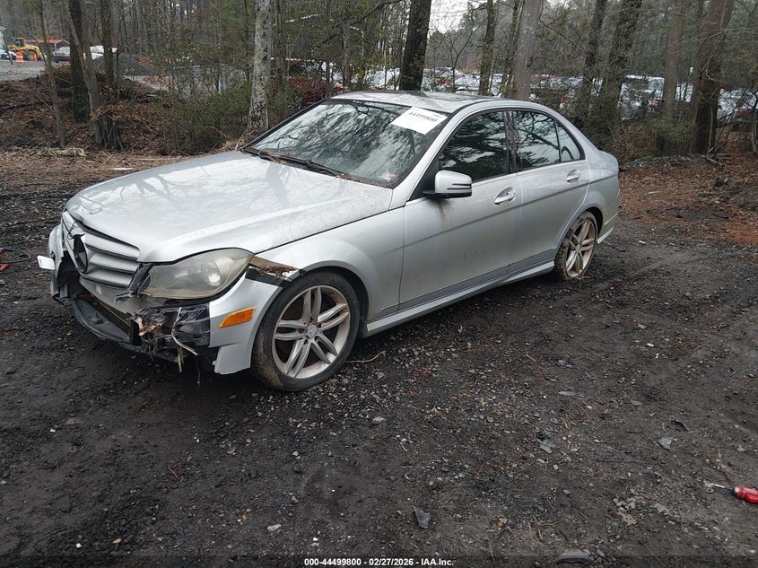 2012 Mercedes-Benz C 300 Luxury 4Matic/Sport 4Matic