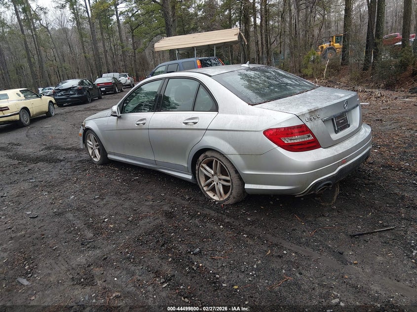 2012 Mercedes-Benz C 300 Luxury 4Matic/Sport 4Matic