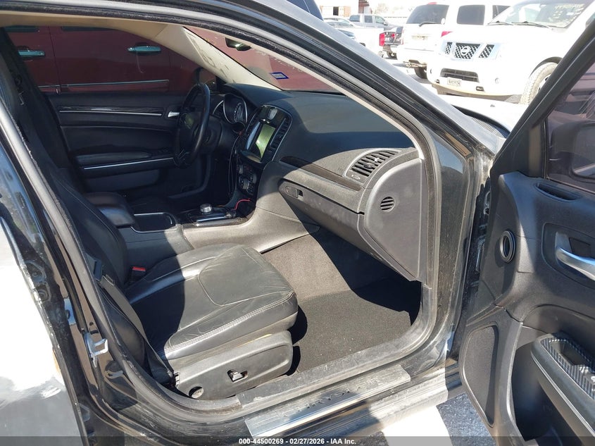 2015 Chrysler 300 Limited