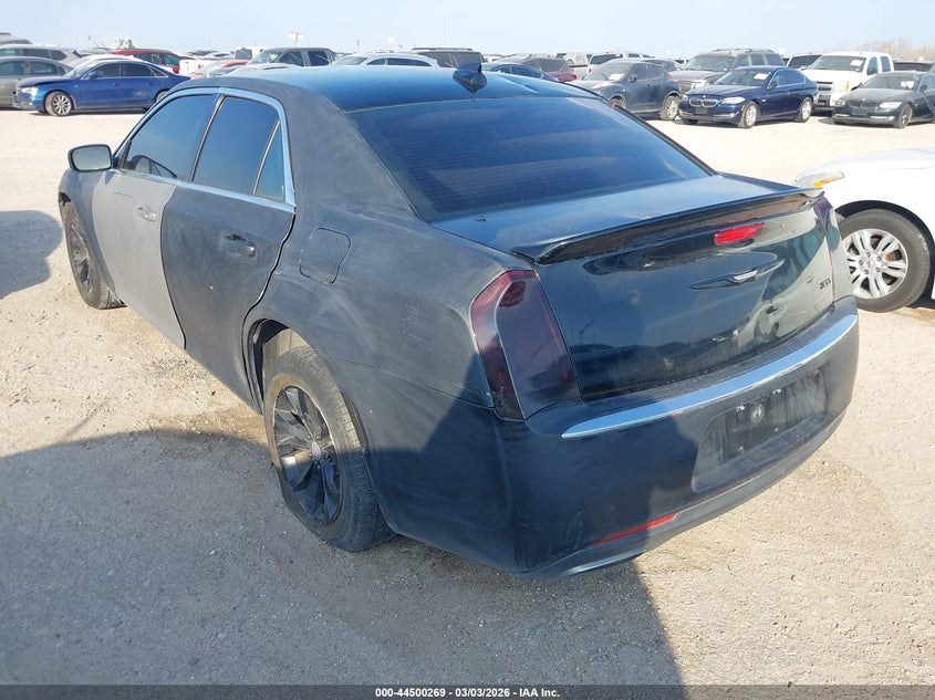 2015 Chrysler 300 Limited