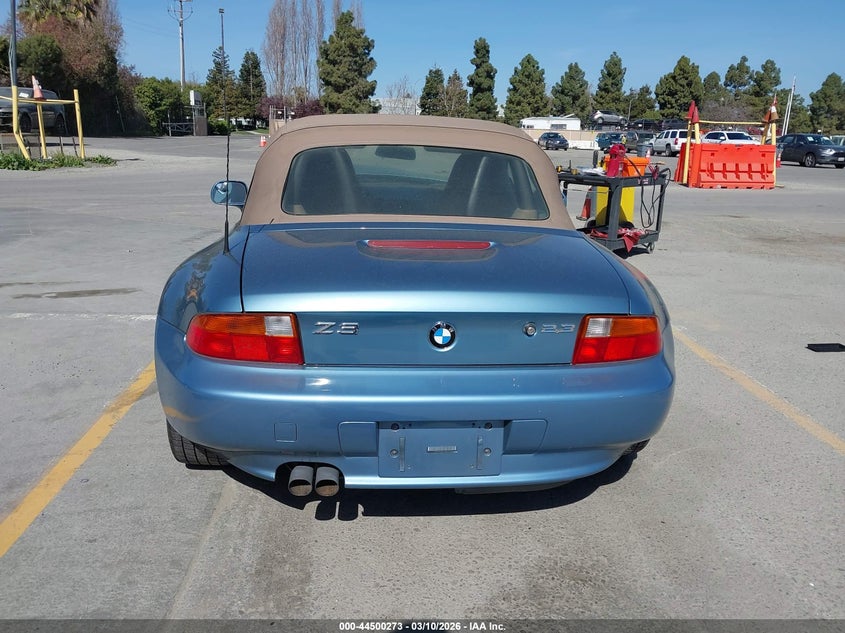 1999 BMW Z3 2.3 VIN: 4USCH9335XLG01152 Lot: 44500273