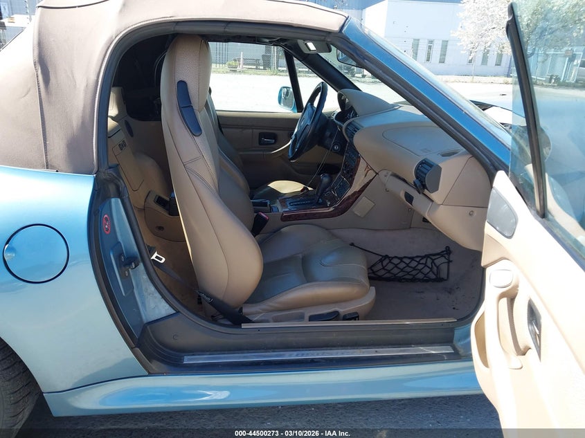 1999 BMW Z3 2.3 VIN: 4USCH9335XLG01152 Lot: 44500273