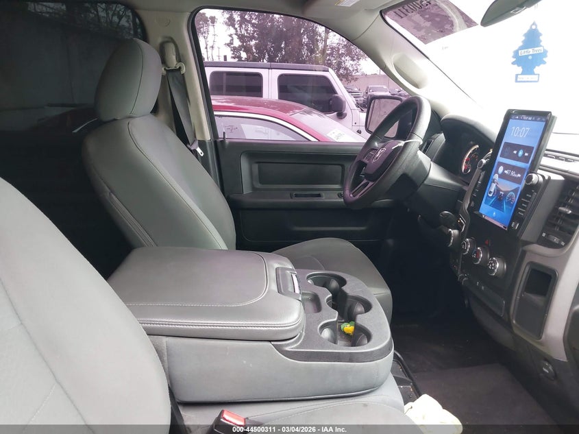 2017 Ram 1500 Express 4X4 5'7 Box