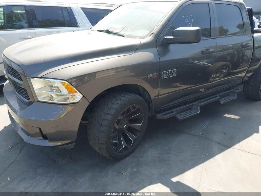 2017 Ram 1500 Express 4X4 5'7 Box