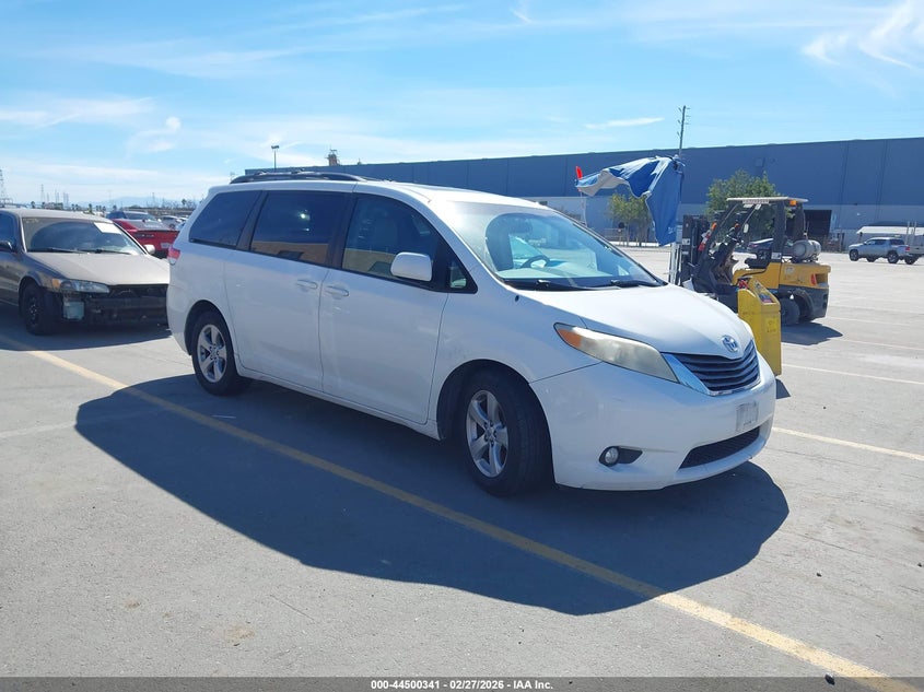2011 Toyota Sienna Xle V6