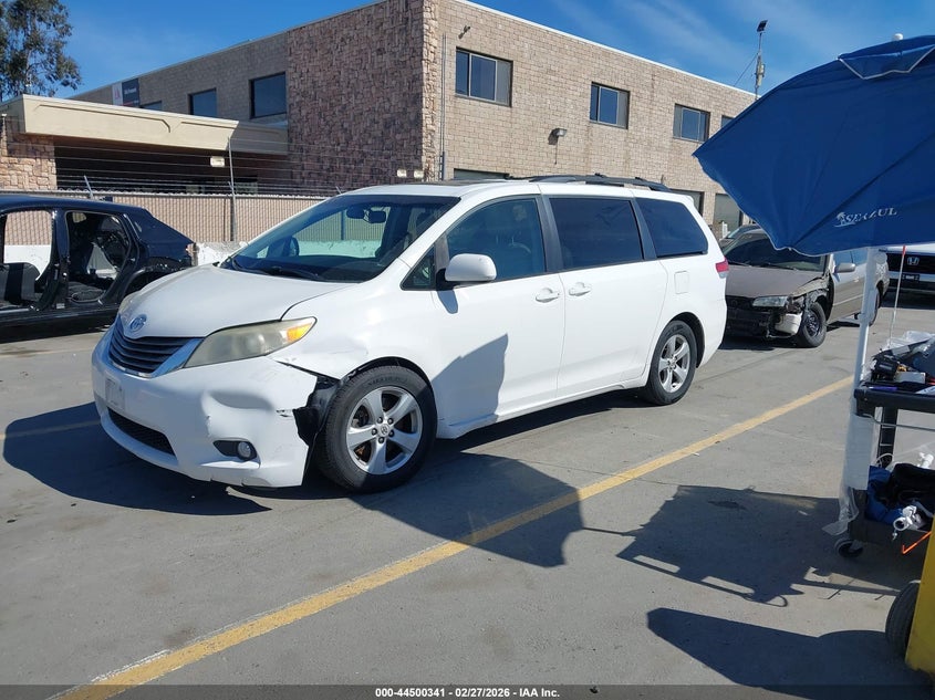 2011 Toyota Sienna Xle V6