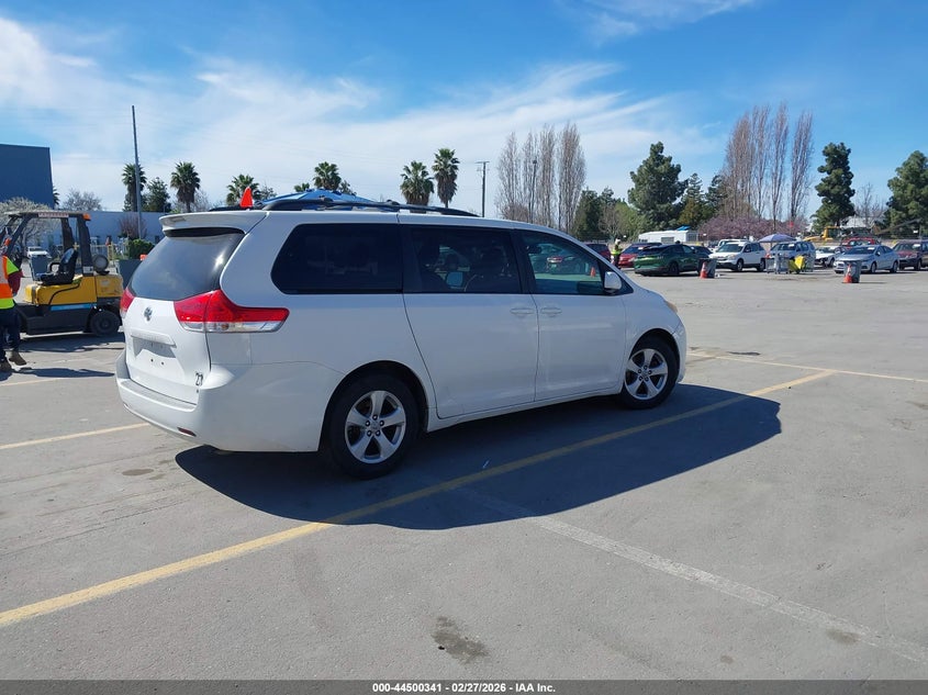 2011 Toyota Sienna Xle V6