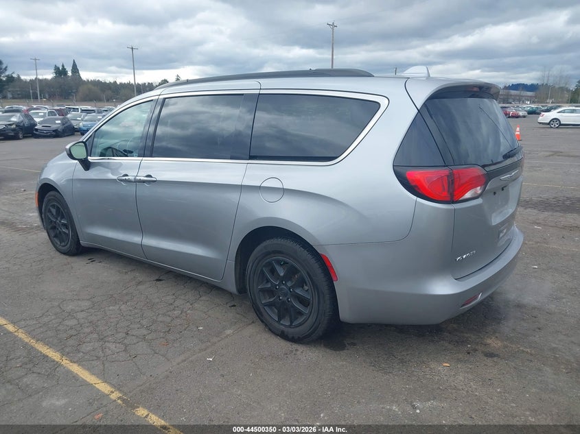 2020 Chrysler Voyager Lxi