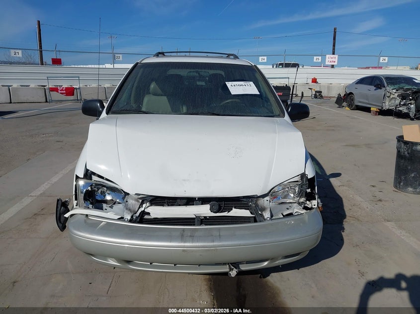 2000 Toyota Sienna Xle VIN: 4T3ZF13C4YU248003 Lot: 44500432