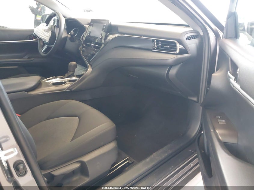 2023 Toyota Camry Le Hybrid