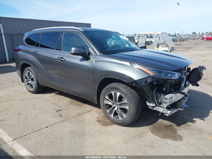 2022 Toyota Highlander Xle