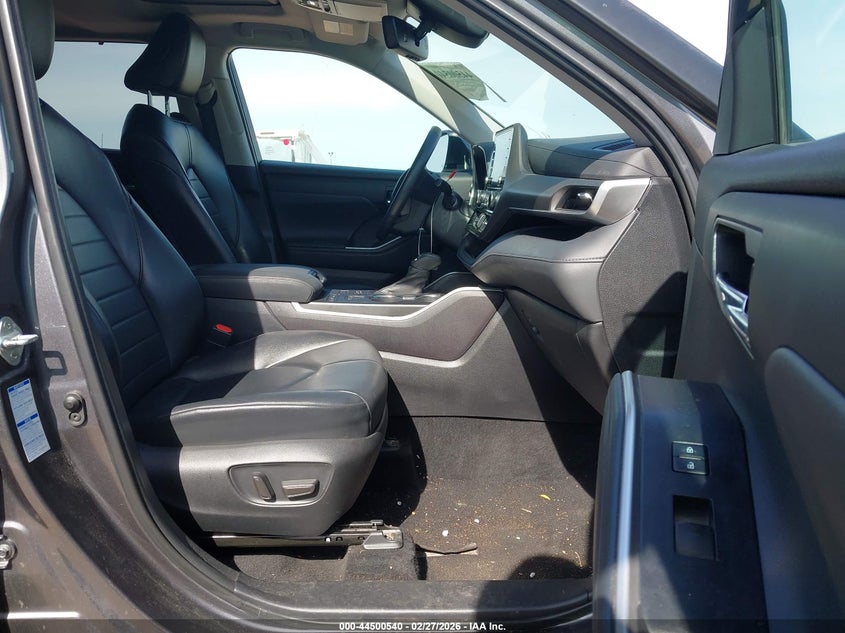 2022 Toyota Highlander Xle