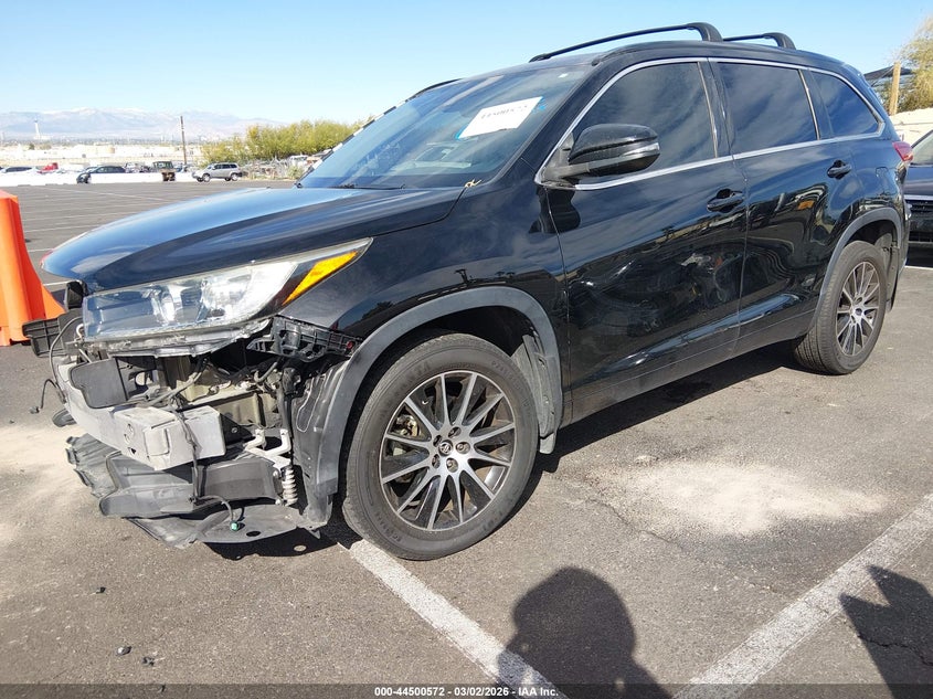 2018 Toyota Highlander Se