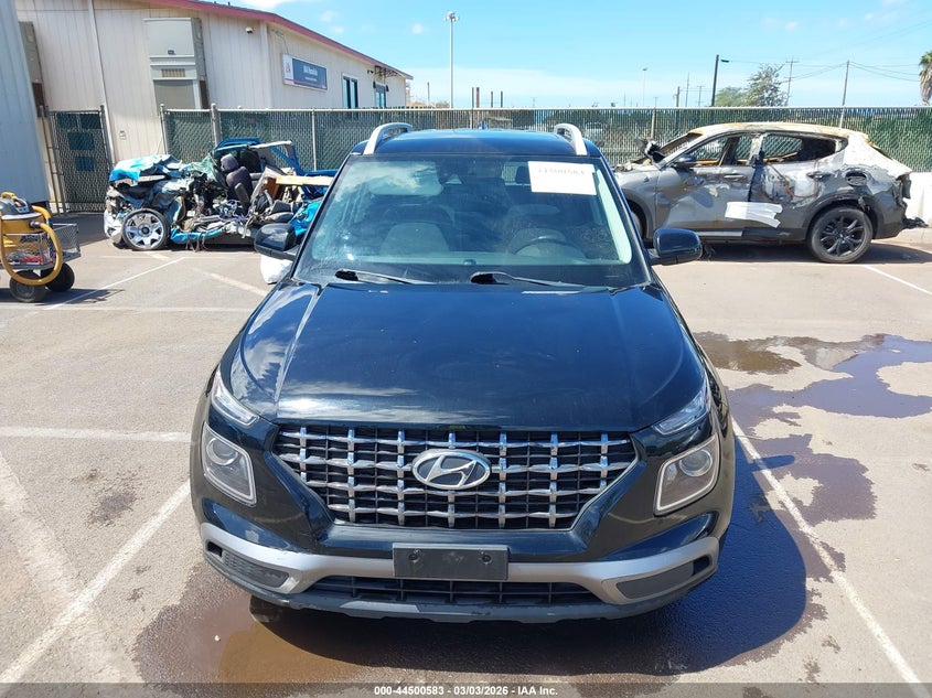 2022 Hyundai Venue Sel VIN: KMHRC8A36NU152706 Lot: 44500583