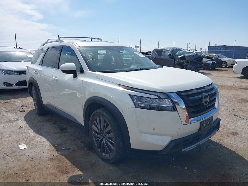 NISSAN PATHFINDER SL FWD 2023
