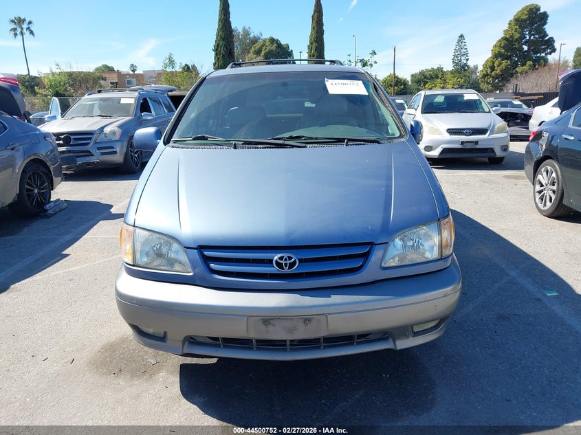 2002 Toyota Sienna Xle VIN: 4T3ZF13C42U451478 Lot: 44500752