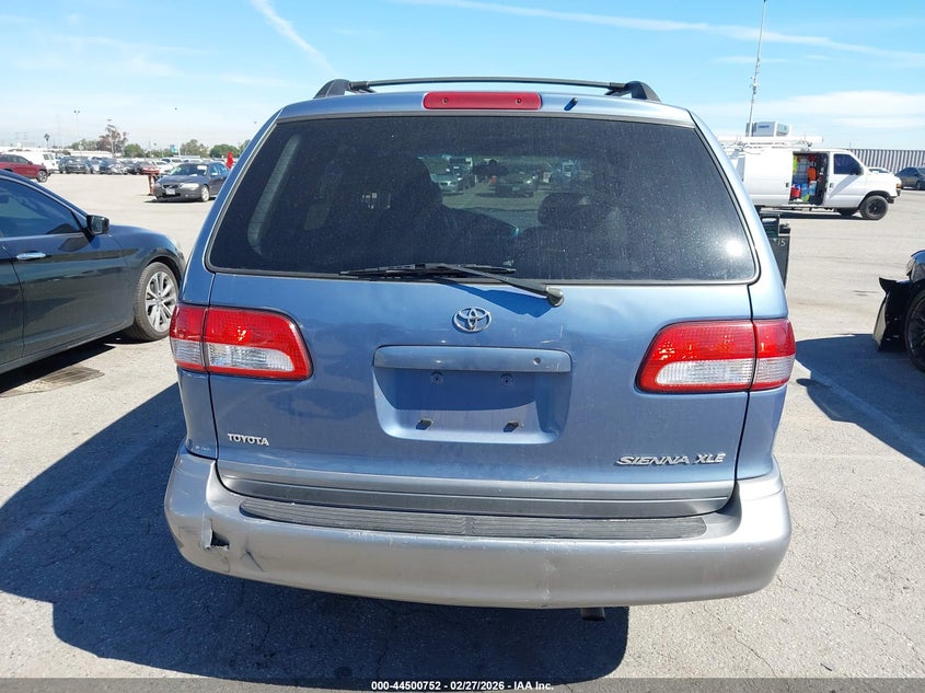 2002 Toyota Sienna Xle VIN: 4T3ZF13C42U451478 Lot: 44500752