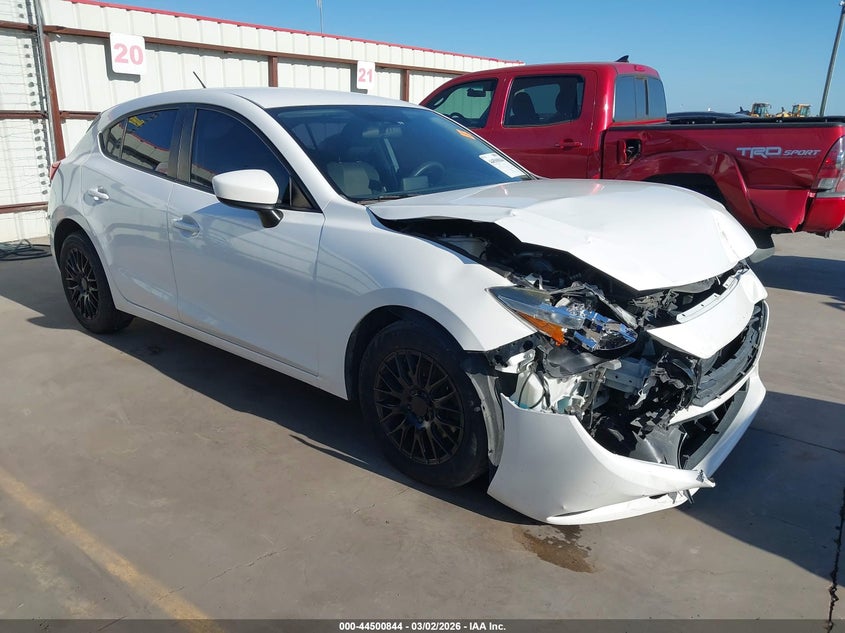 3MZBN1K74HM101851 MAZDA MAZDA3 Photo 1