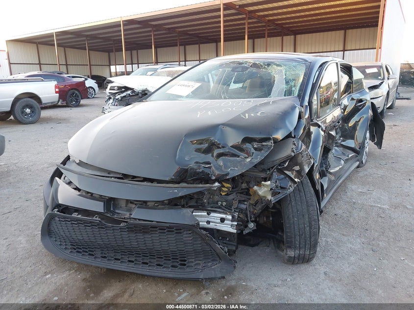 5YFEPMAE9NP316609 2022 TOYOTA COROLLA LE photo 1