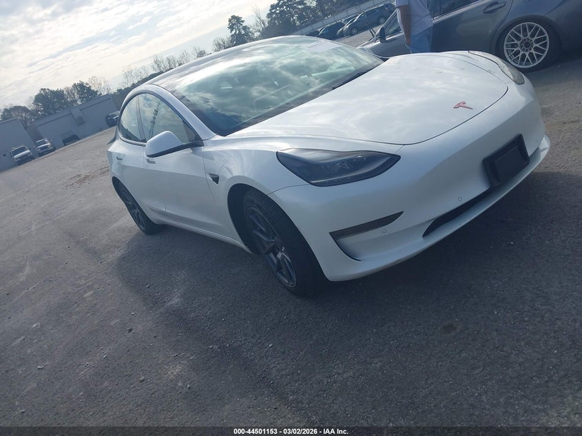 Vin: 5yj3e1eb9nf189111, lot: 44997879, tesla model 3 long range dual motor all-wheel drive 2022 img_1
