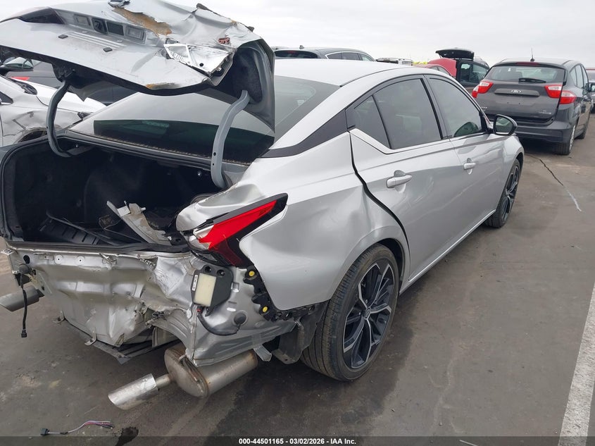 2024 Nissan Altima Sr Fwd