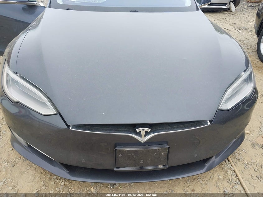 2017 Tesla Model S 100D/60D/75D/90D/P100D VIN: 5YJSA1E27HF220240 Lot: 44501197