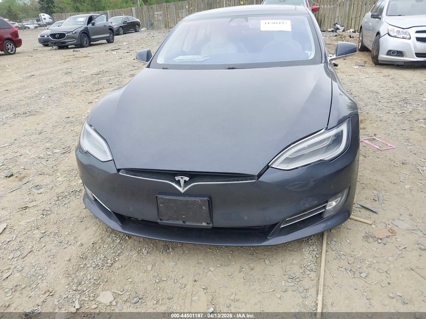 2017 Tesla Model S 100D/60D/75D/90D/P100D VIN: 5YJSA1E27HF220240 Lot: 44501197