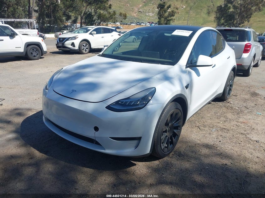 2021 Tesla Model Y Standard Range Rear-Wheel Drive