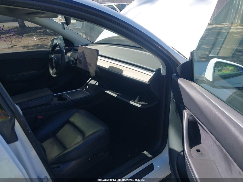 2021 Tesla Model Y Standard Range Rear-Wheel Drive