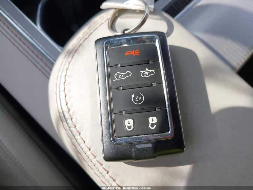 2022 Jeep Grand Wagoneer Series Ii 4X4 VIN: 1C4SJVFP0NS117807 Lot: 44501416