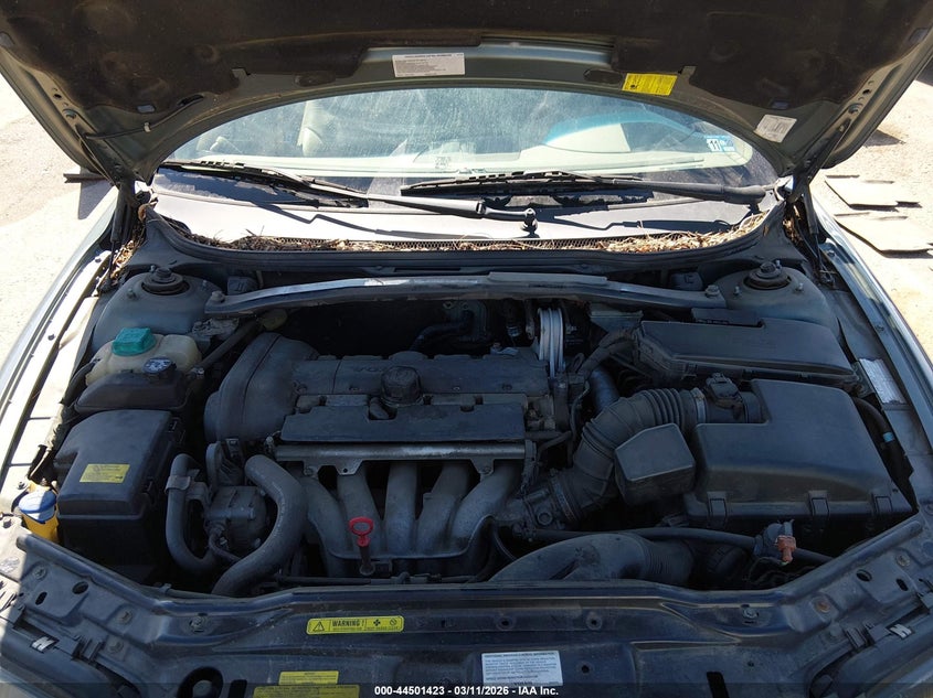 2004 Volvo V70 2.4 VIN: YV1SW64A442357084 Lot: 44501423