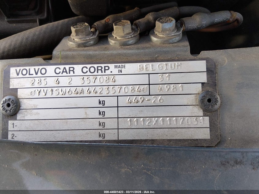 2004 Volvo V70 2.4 VIN: YV1SW64A442357084 Lot: 44501423