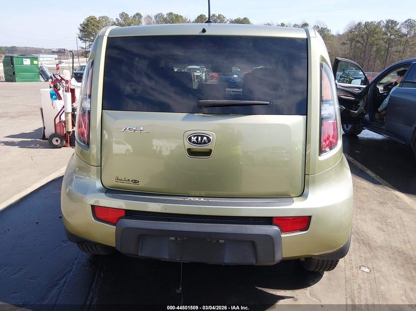 2011 Kia Soul + VIN: KNDJT2A21B7304200 Lot: 44501509