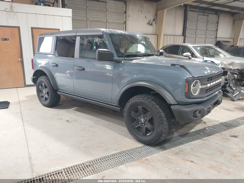 2024 Ford Bronco Black Diamond