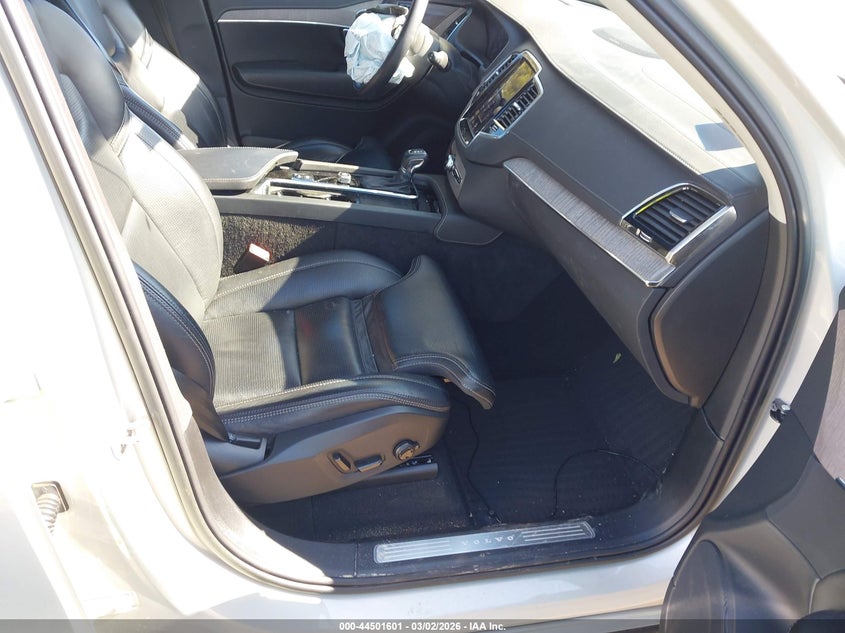 2022 Volvo Xc90 T6 Inscription 7 Passenger